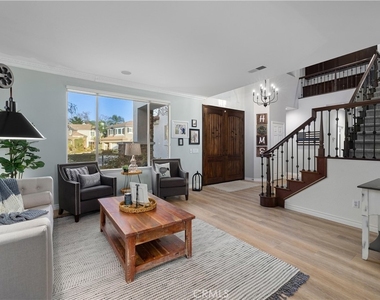 2384 Canyon Crest - Photo Thumbnail 11