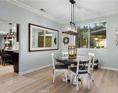 2384 Canyon Crest - Photo Thumbnail 16