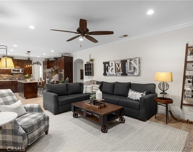 2384 Canyon Crest - Photo Thumbnail 27