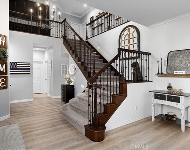 2384 Canyon Crest - Photo Thumbnail 34