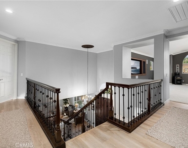2384 Canyon Crest - Photo Thumbnail 40