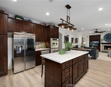 2384 Canyon Crest - Photo Thumbnail 24