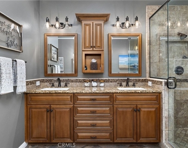 2384 Canyon Crest - Photo Thumbnail 46
