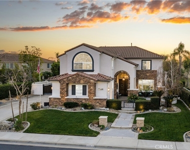 2384 Canyon Crest - Photo Thumbnail 73