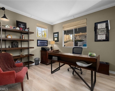 2384 Canyon Crest - Photo Thumbnail 29