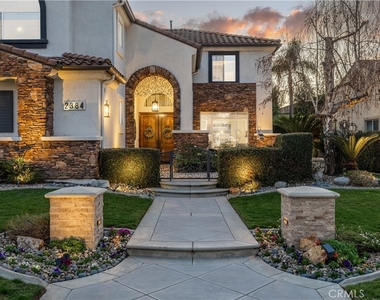 2384 Canyon Crest - Photo Thumbnail 6