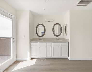 2575 Rale Drive - Photo Thumbnail 30