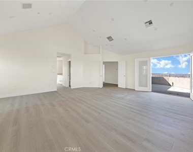 2575 Rale Drive - Photo Thumbnail 12