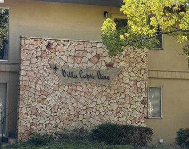 752 University Ave - Photo Thumbnail 2