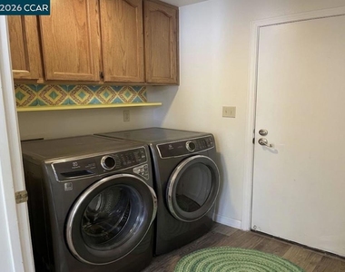 1671 Brush Creek Pl - Photo Thumbnail 32