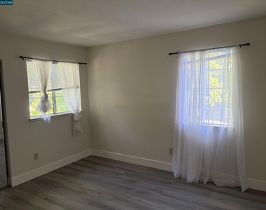 1671 Brush Creek Pl - Photo Thumbnail 23