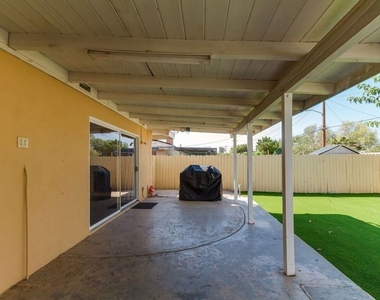 11257 Collett Avenue - Photo Thumbnail 43