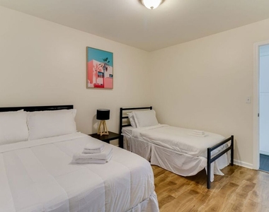 11257 Collett Avenue - Photo Thumbnail 24