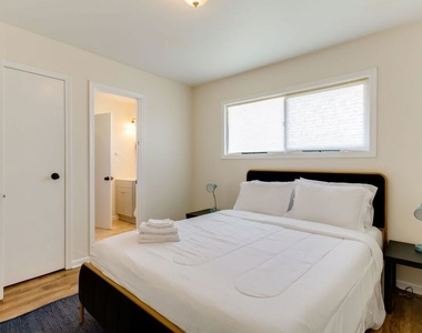 11257 Collett Avenue - Photo Thumbnail 26