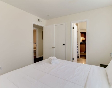 11257 Collett Avenue - Photo Thumbnail 27