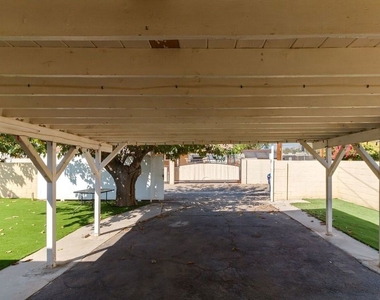 11257 Collett Avenue - Photo Thumbnail 49