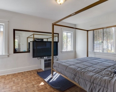 4825 Mascot Street - Photo Thumbnail 7
