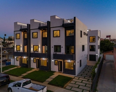 4826 W Pickford - Photo Thumbnail 44
