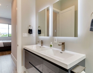 4826 W Pickford - Photo Thumbnail 37