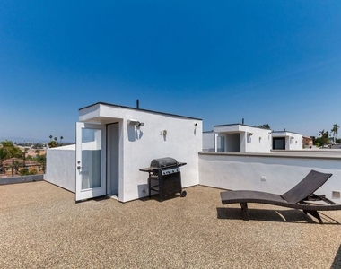 4826 W Pickford - Photo Thumbnail 38