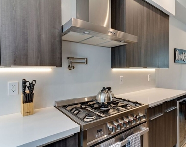 4826 W Pickford - Photo Thumbnail 25