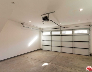 4826 W Pickford - Photo Thumbnail 45