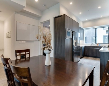 4826 W Pickford - Photo Thumbnail 20