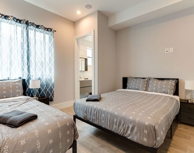 4826 W Pickford - Photo Thumbnail 28