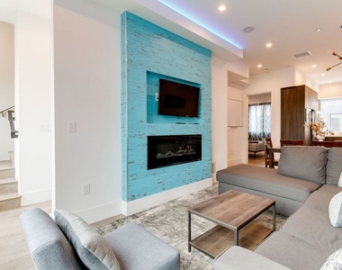 4826 W Pickford - Photo Thumbnail 19
