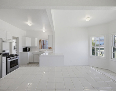 1097 S Orange Drive - Photo Thumbnail 20