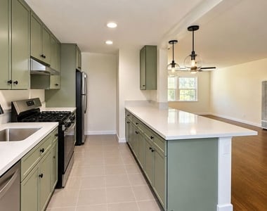 5824 Bowcroft Street - Photo Thumbnail 3