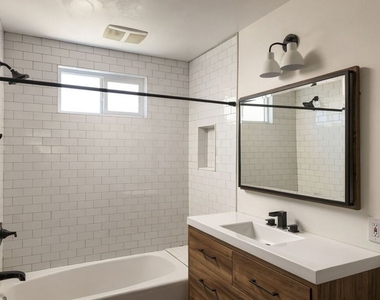 6315 Craner Avenue - Photo Thumbnail 18