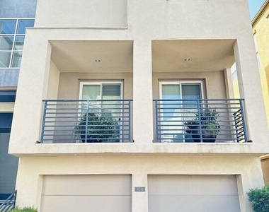 6581 Seabluff Drive - Photo Thumbnail 1