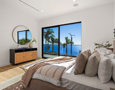 4732 Avenida Del Mar - Photo Thumbnail 18