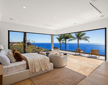 4732 Avenida Del Mar - Photo Thumbnail 11