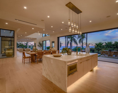 4732 Avenida Del Mar - Photo Thumbnail 5