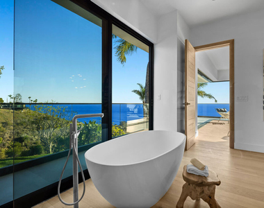 4732 Avenida Del Mar - Photo Thumbnail 14