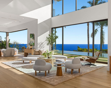 4732 Avenida Del Mar - Photo Thumbnail 4