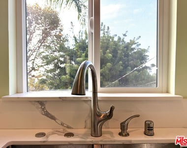 3131 Jolley Drive - Photo Thumbnail 6