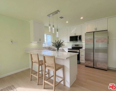 3131 Jolley Drive - Photo Thumbnail 3