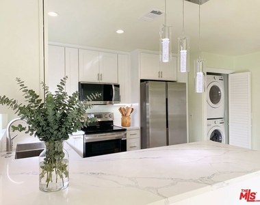 3131 Jolley Drive - Photo Thumbnail 5