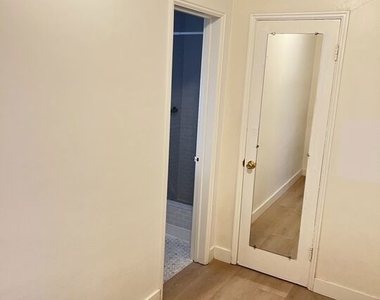 325 N Palm Drive - Photo Thumbnail 17