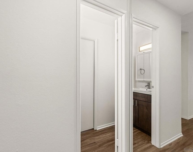5422 Adobe Falls Rd - Photo Thumbnail 30