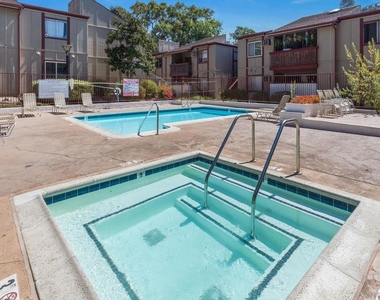 5422 Adobe Falls Rd - Photo Thumbnail 34