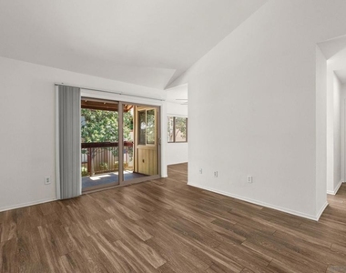 5422 Adobe Falls Rd - Photo Thumbnail 7