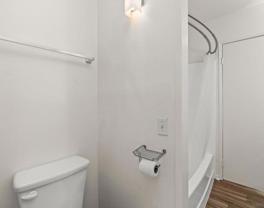 5422 Adobe Falls Rd - Photo Thumbnail 17
