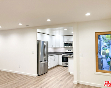 1249 23rd Street - Photo Thumbnail 2