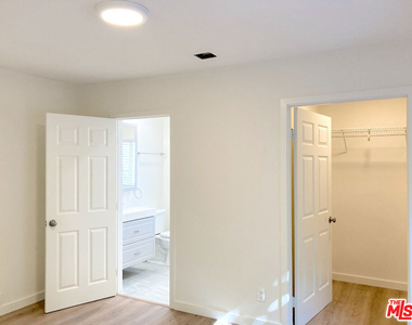 1249 23rd Street - Photo Thumbnail 13
