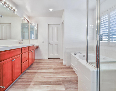 4607 Valerio Way - Photo Thumbnail 23