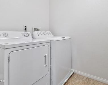 4607 Valerio Way - Photo Thumbnail 19